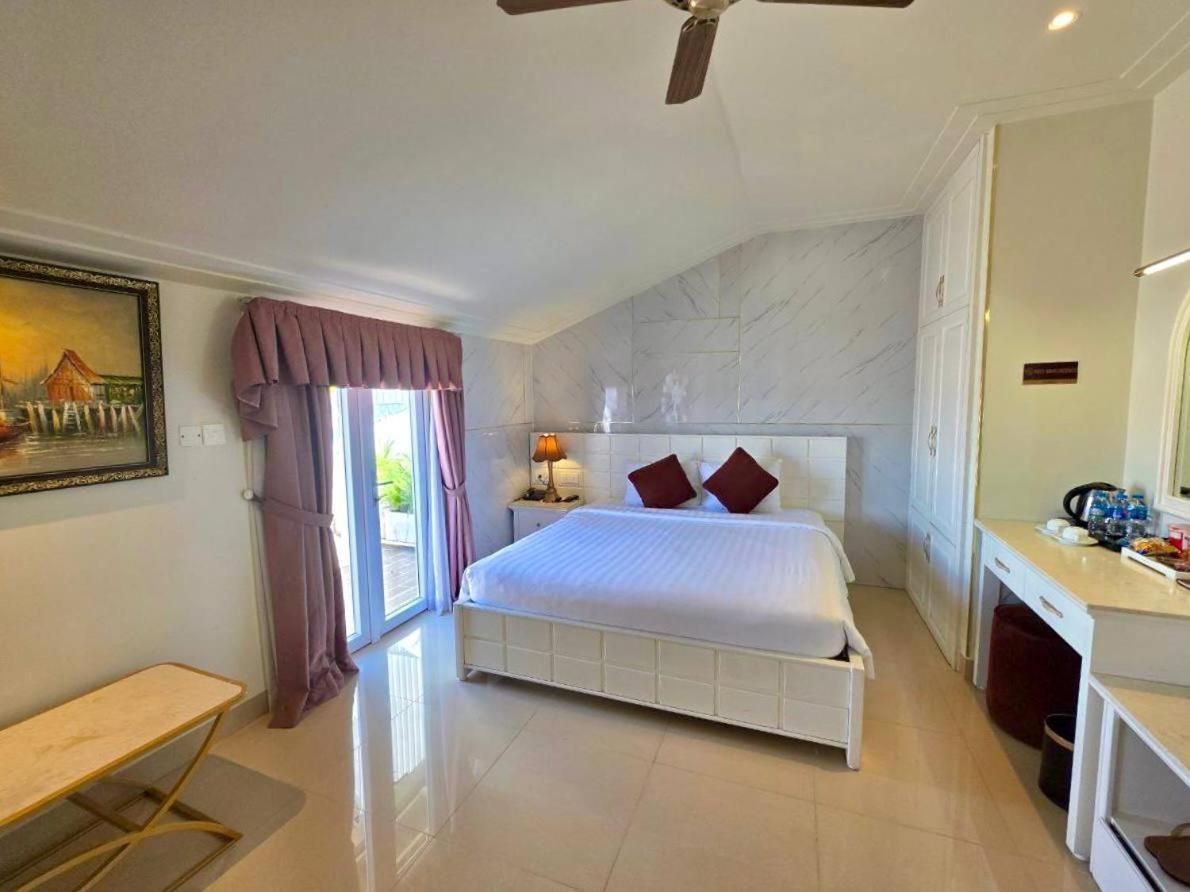 Tulip Hotel 3 Далат Экстерьер фото